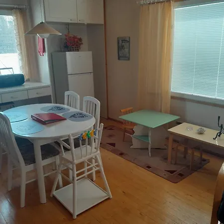 Suns Tupa - Travellers Marmalade Tatil Evi